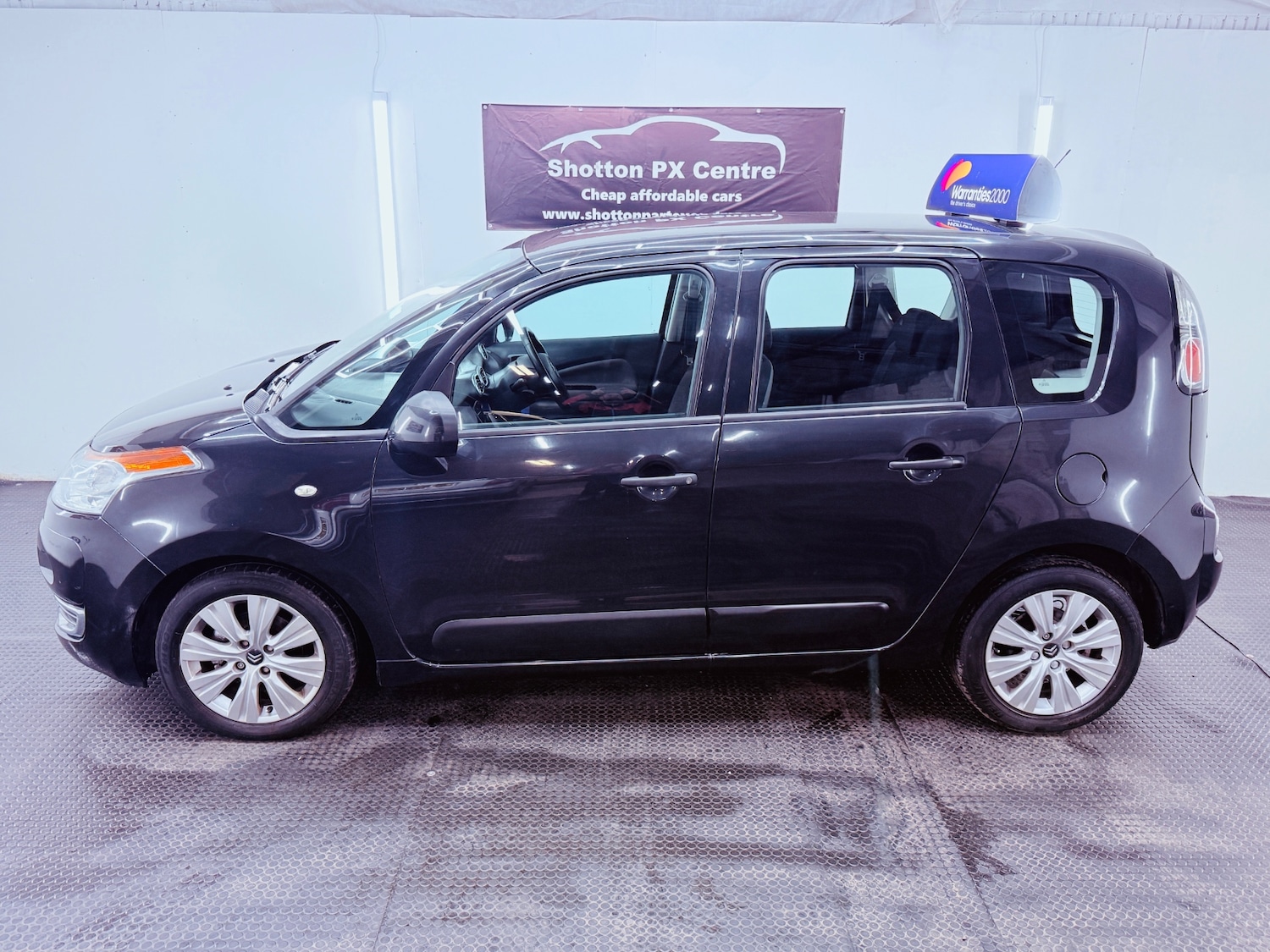 Used Citroen C3 Picasso 2010 for sale - 77326400: Photo 2