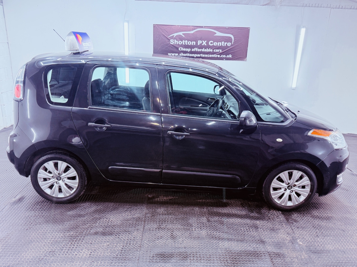 Used Citroen C3 Picasso 2010 for sale - 77326400: Photo 9
