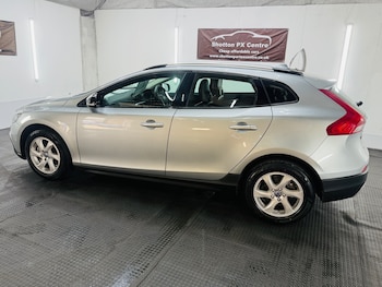 Used Volvo V40 2013 for sale - 78921193: Photo
