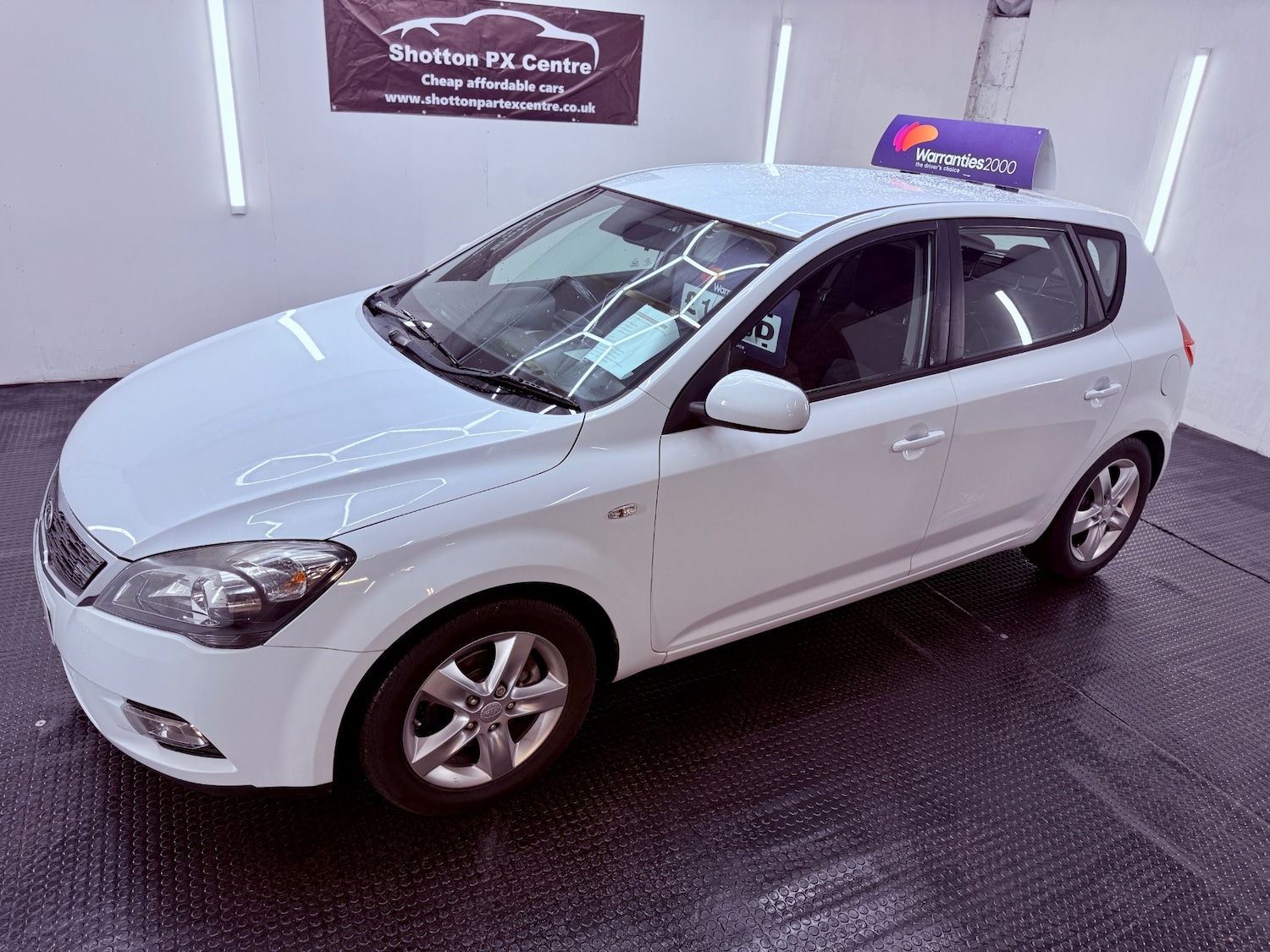 Used Kia Ceed 2010 for sale - 76211670: Photo 1