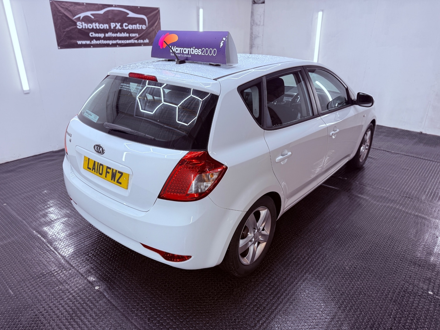 Used Kia Ceed 2010 for sale - 76211670: Photo 11