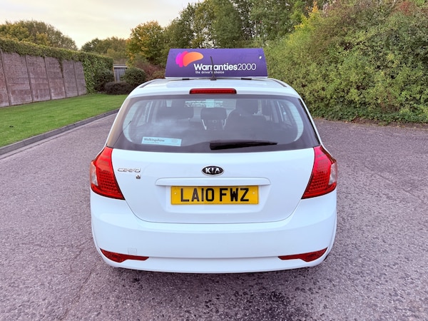 Used Kia Ceed 2010 for sale - 76211670: Photo 11