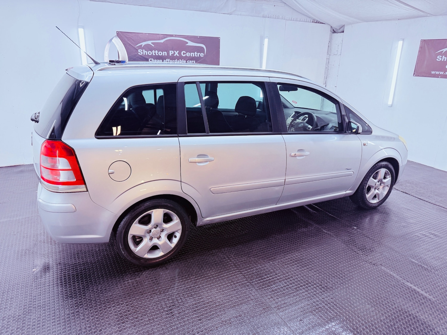 Used Vauxhall Zafira 2008 for sale - 77114357: Photo 10