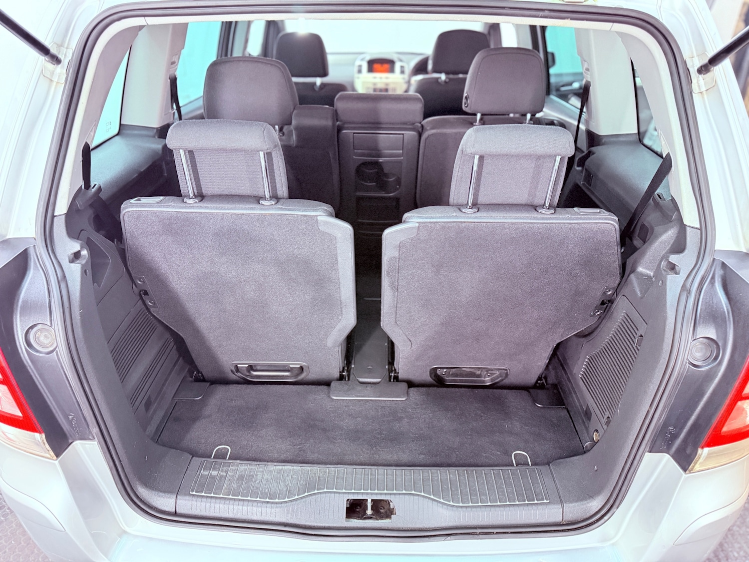 Used Vauxhall Zafira 2008 for sale - 77114357: Photo 16