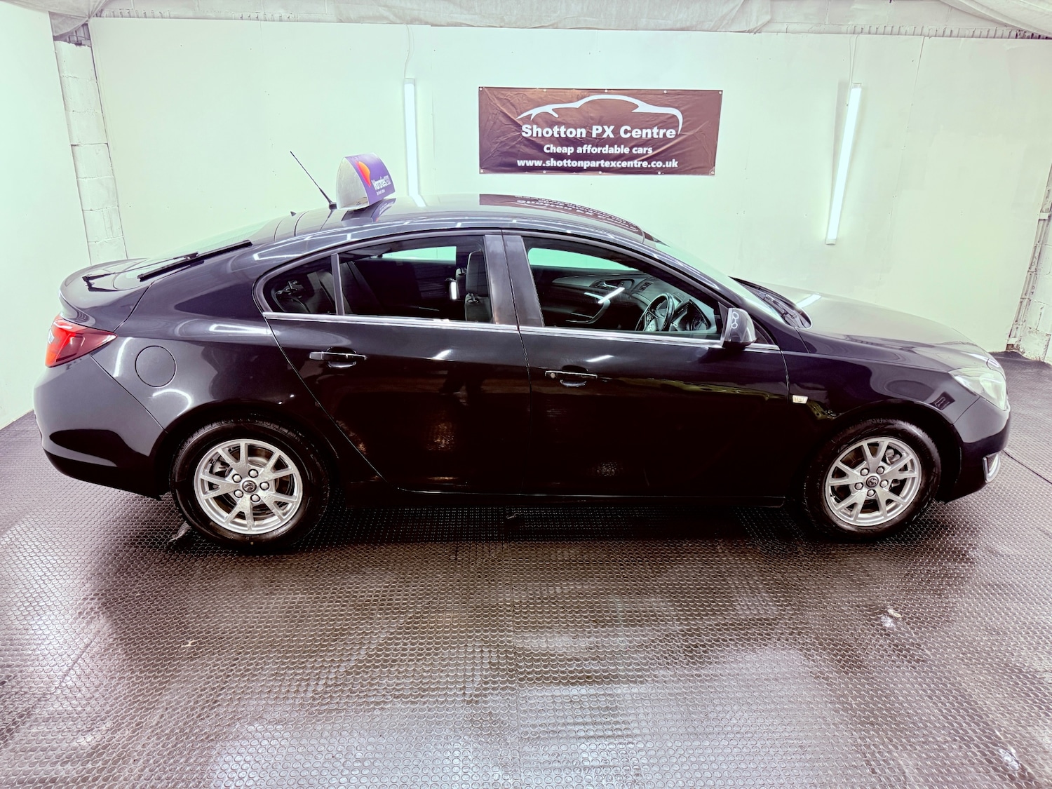 Used Vauxhall Insignia 2013 for sale - 77170989: Photo 10