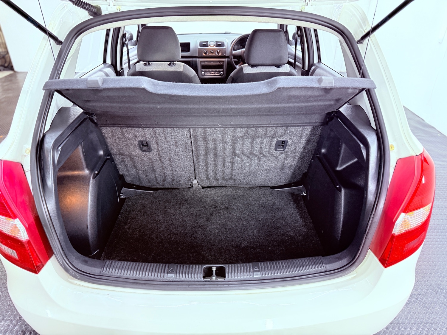 Used Skoda Fabia 2012 for sale - 77034165: Photo 18