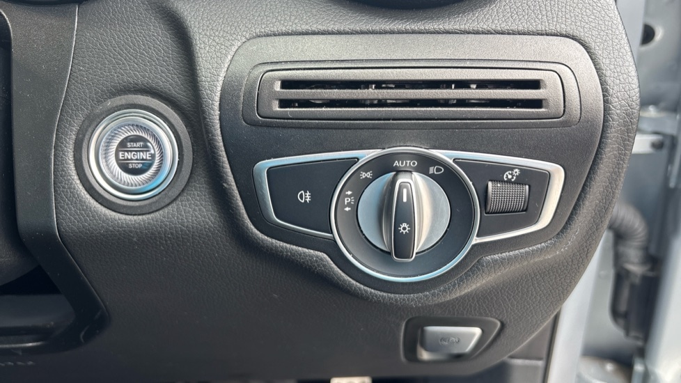 Used Mercedes-Benz GLC 2022 for sale - 76868599: Photo 36