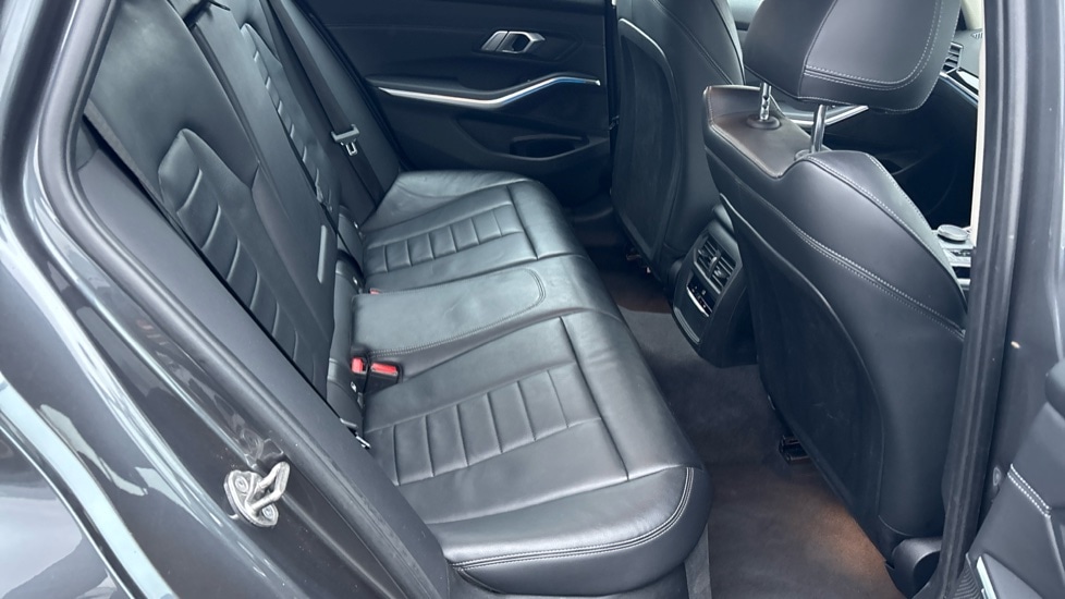 Used BMW 3 Series 2021 for sale - 76873230: Photo 14