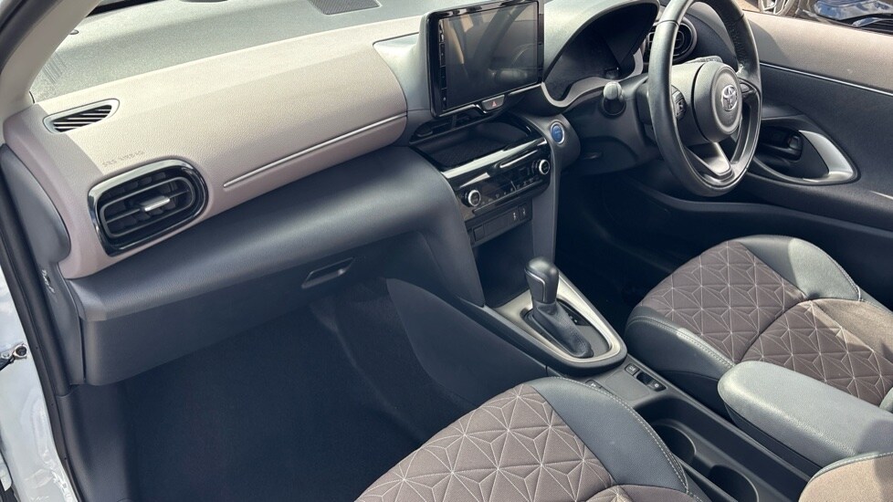 Used Toyota Yaris Cross 2023 for sale - 75829292: Photo 10