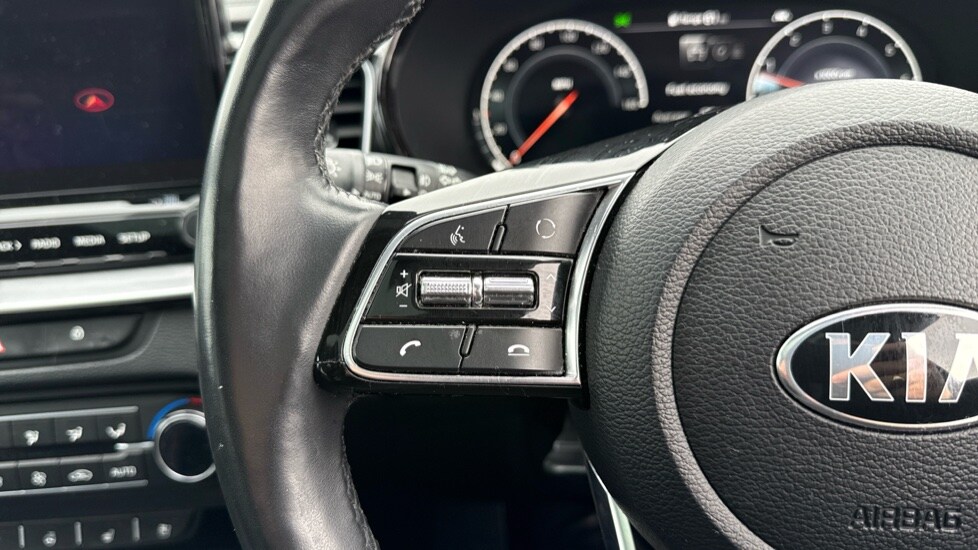 Used Kia XCeed 2021 for sale - 76870625: Photo 25