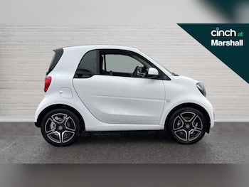 Used smart fortwo 2022 for sale - 76350809: Photo