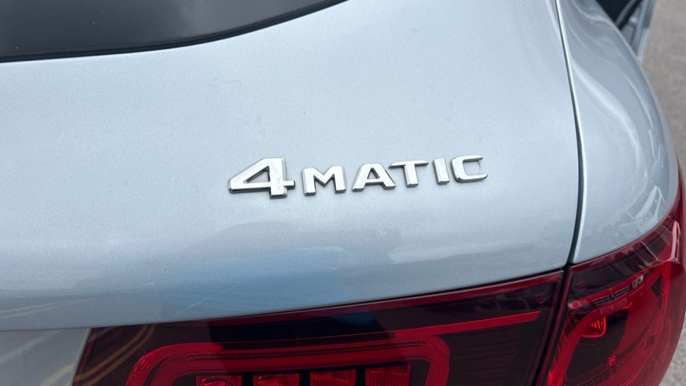 Used Mercedes-Benz GLC 2022 for sale - 76539865: Photo 44