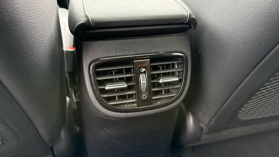 Used Kia XCeed 2021 for sale - 76033664: Photo 34