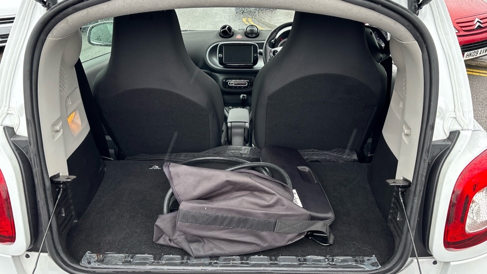 Used smart fortwo 2022 for sale - 76869888: Photo 15