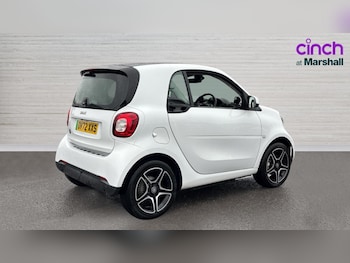 Used smart fortwo 2022 for sale - 76869888: Photo