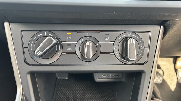 Used Volkswagen Polo 2021 for sale - 76146055: Photo 35