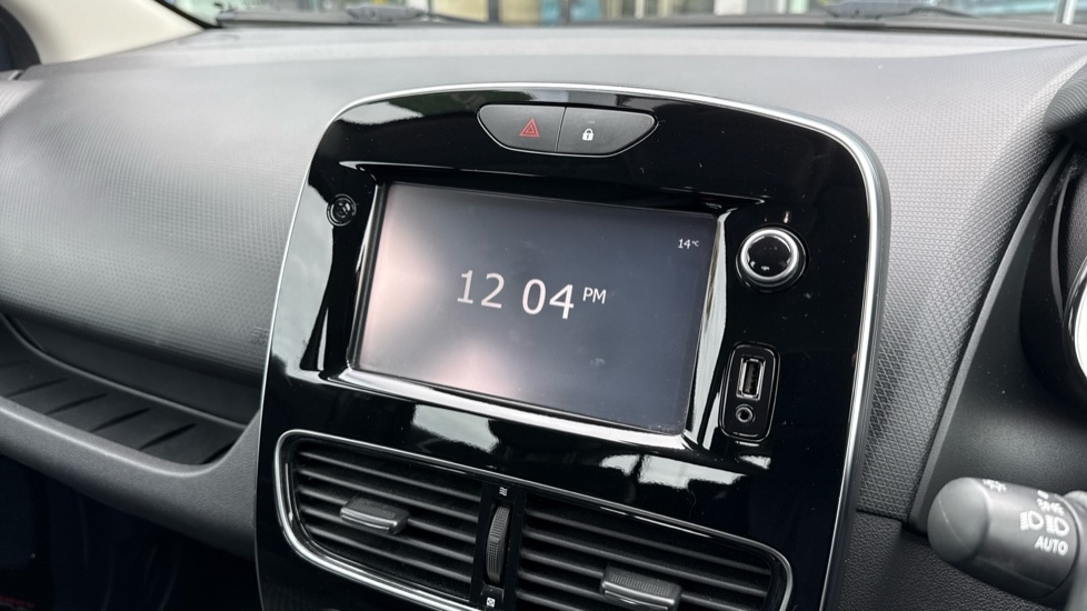 Used Renault Clio 2018 for sale - 76124690: Photo 12