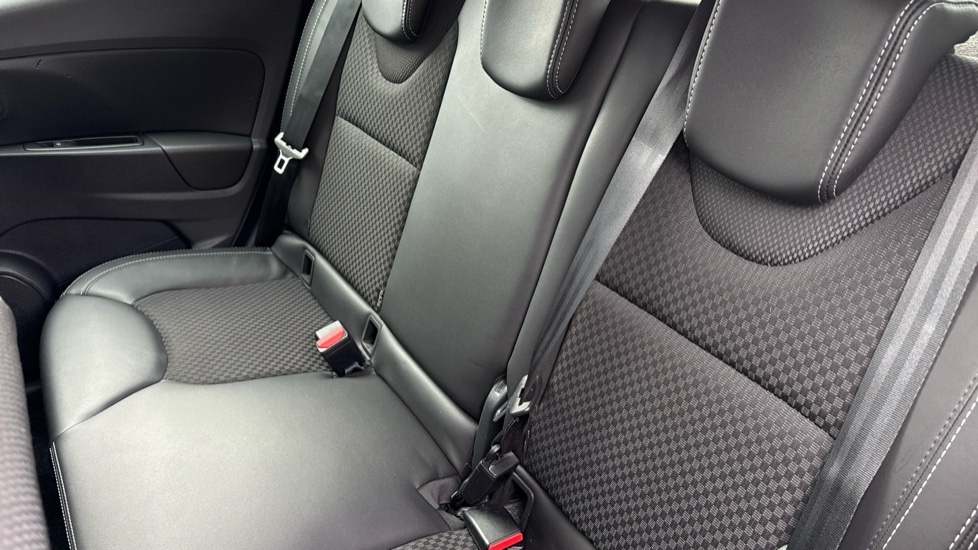 Used Renault Clio 2018 for sale - 76124690: Photo 14