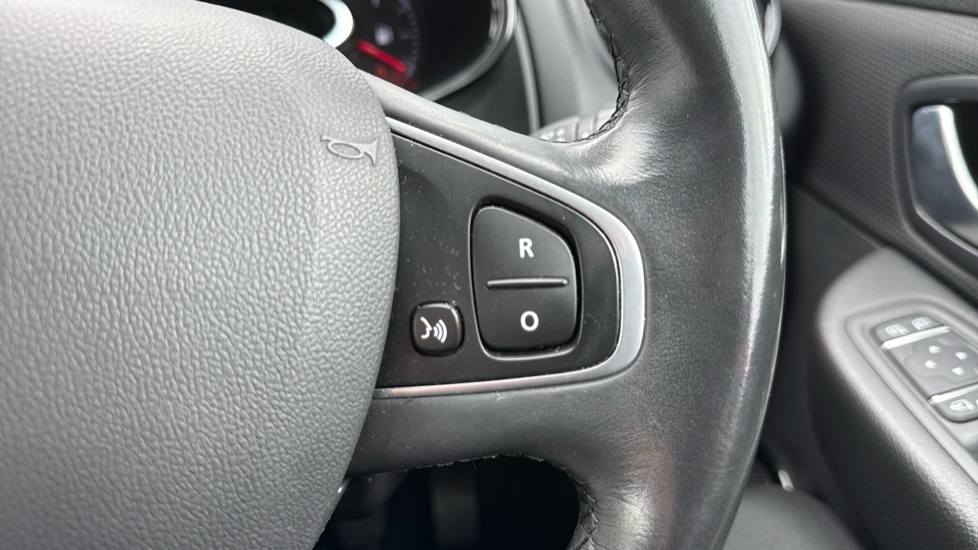 Used Renault Clio 2018 for sale - 76124690: Photo 24