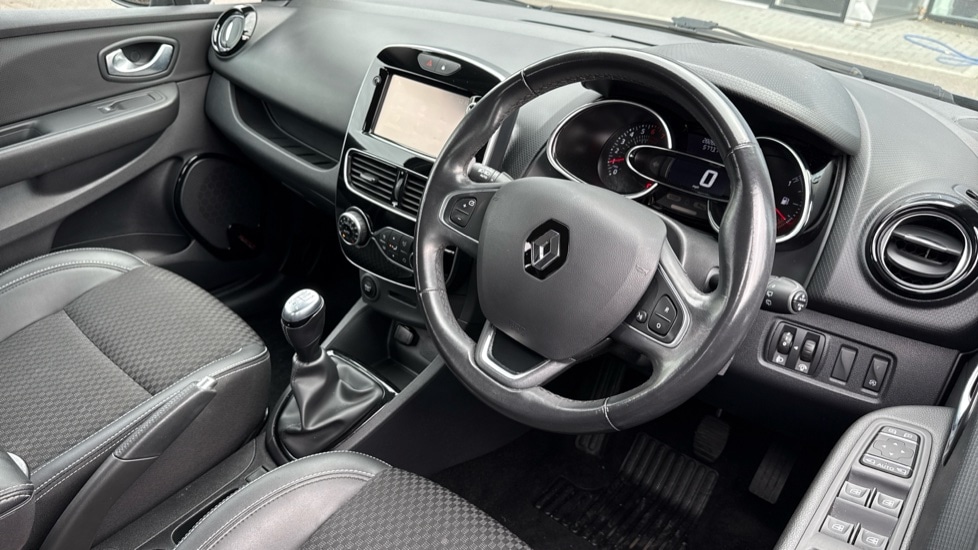 Used Renault Clio 2018 for sale - 76124690: Photo 9