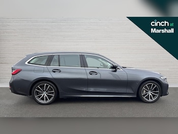 Used BMW 3 Series 2021 for sale - 76609538: Photo