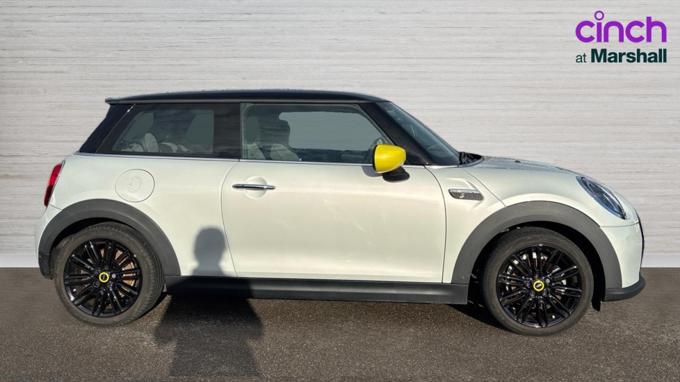 Used MINI Hatch 2021 for sale - 76873690: Photo 2