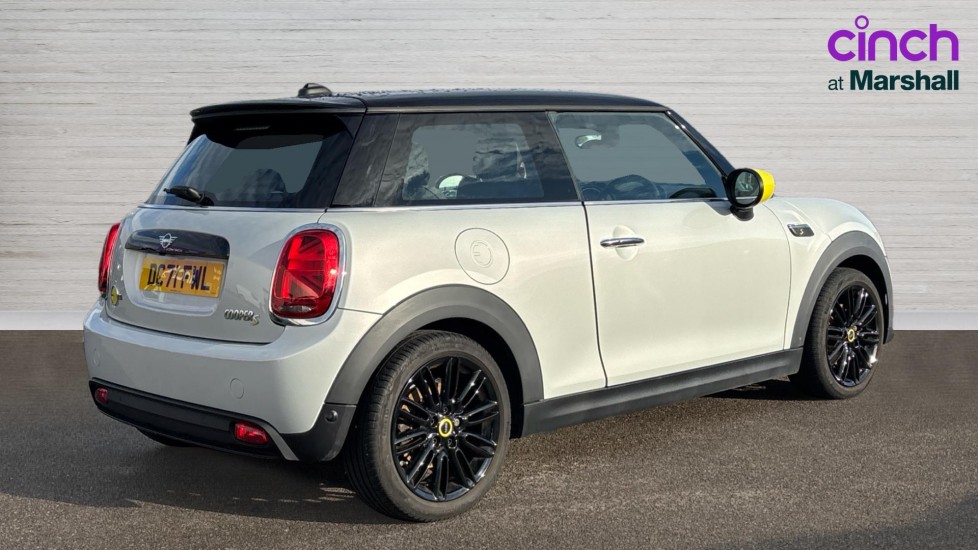 Used MINI Hatch 2021 for sale - 76873690: Photo 3