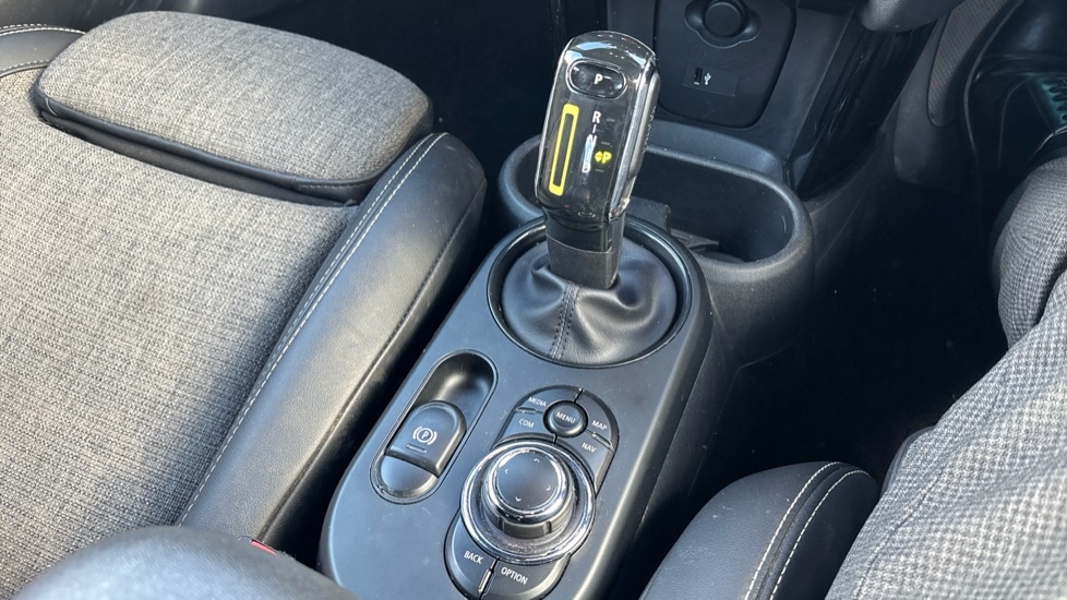 Used MINI Hatch 2021 for sale - 76873690: Photo 30