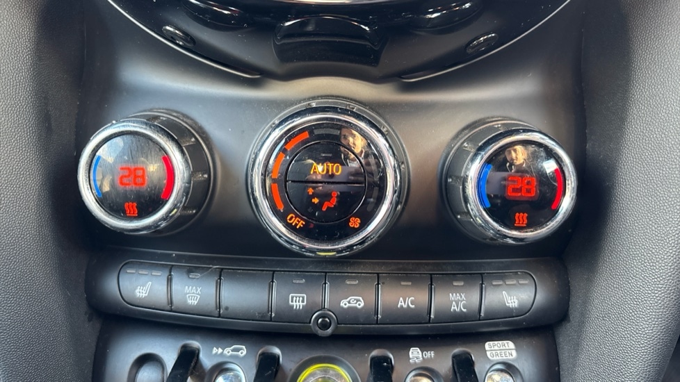 Used MINI Hatch 2021 for sale - 76873690: Photo 34