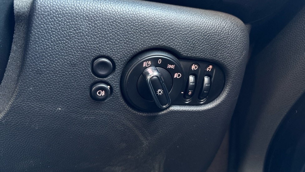 Used MINI Hatch 2021 for sale - 76873690: Photo 39