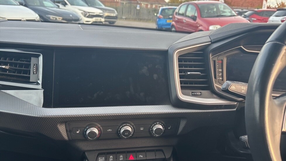 Used Audi A1 2023 for sale - 76870591: Photo 12