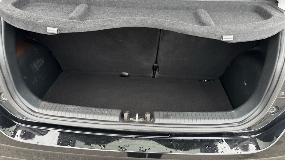 Used Hyundai i10 2022 for sale - 76871360: Photo 15