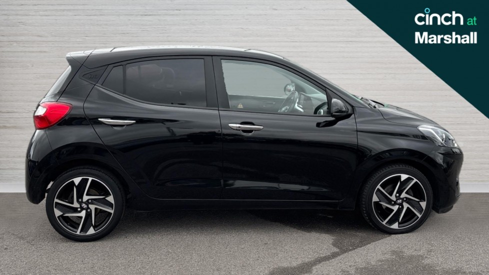 Used Hyundai i10 2022 for sale - 76871360: Photo 2