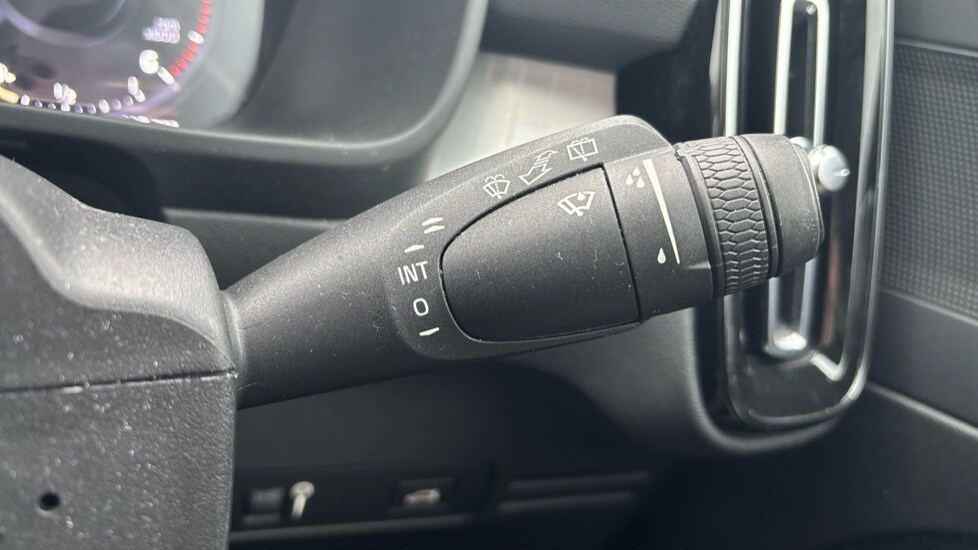 Used Volvo XC40 2020 for sale - 76872229: Photo 26