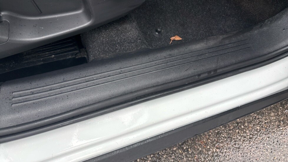 Used Volvo XC40 2020 for sale - 76872229: Photo 36