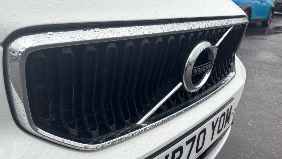 Used Volvo XC40 2020 for sale - 76872229: Photo 41