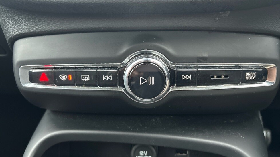 Used Volvo XC40 2020 for sale - 76872229: Photo 45