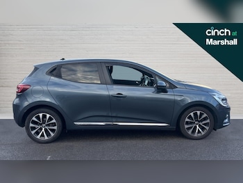 Used Renault Clio 2020 for sale - 76479704: Photo