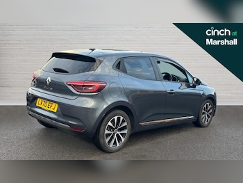 Used Renault Clio 2020 for sale - 76479704: Photo