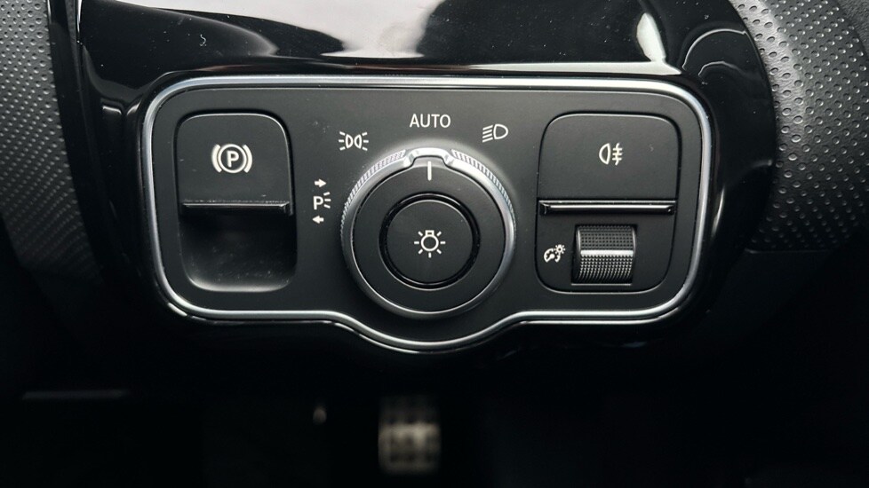 Used Mercedes-Benz A-Class 2020 for sale - 76130389: Photo 29