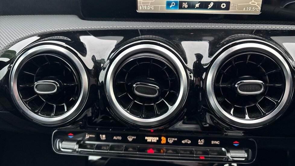 Used Mercedes-Benz A-Class 2020 for sale - 76130389: Photo 32