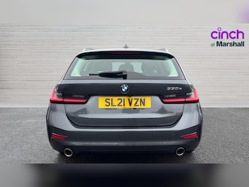 Used BMW 3 Series 2021 for sale - 77018327: Photo