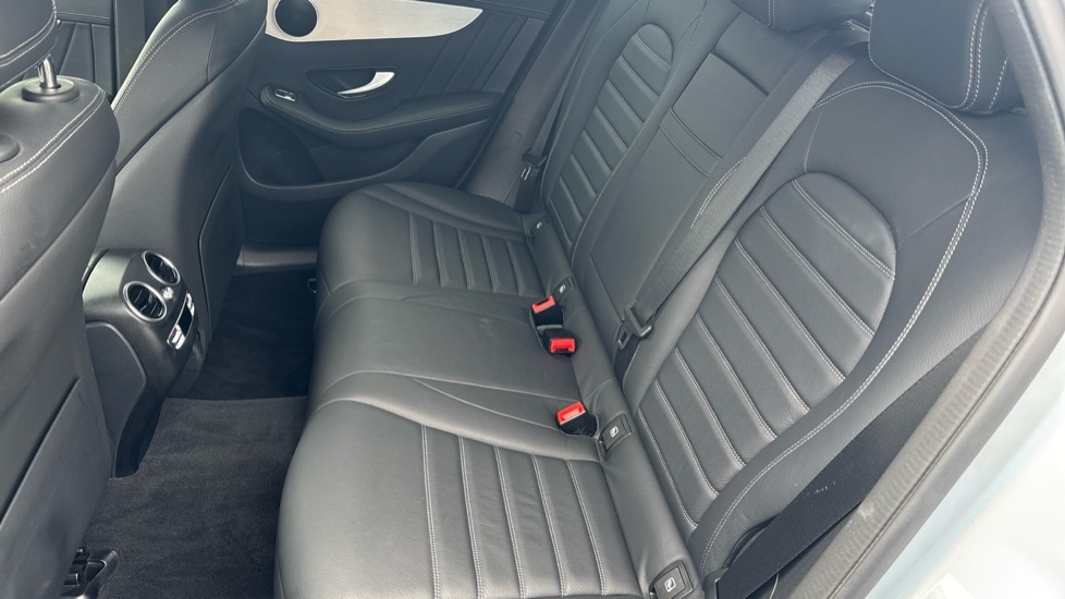 Used Mercedes-Benz GLC 2022 for sale - 76441927: Photo 14