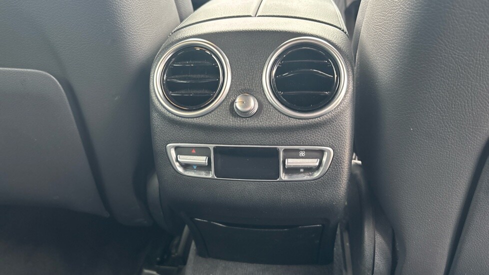 Used Mercedes-Benz GLC 2022 for sale - 76441927: Photo 35