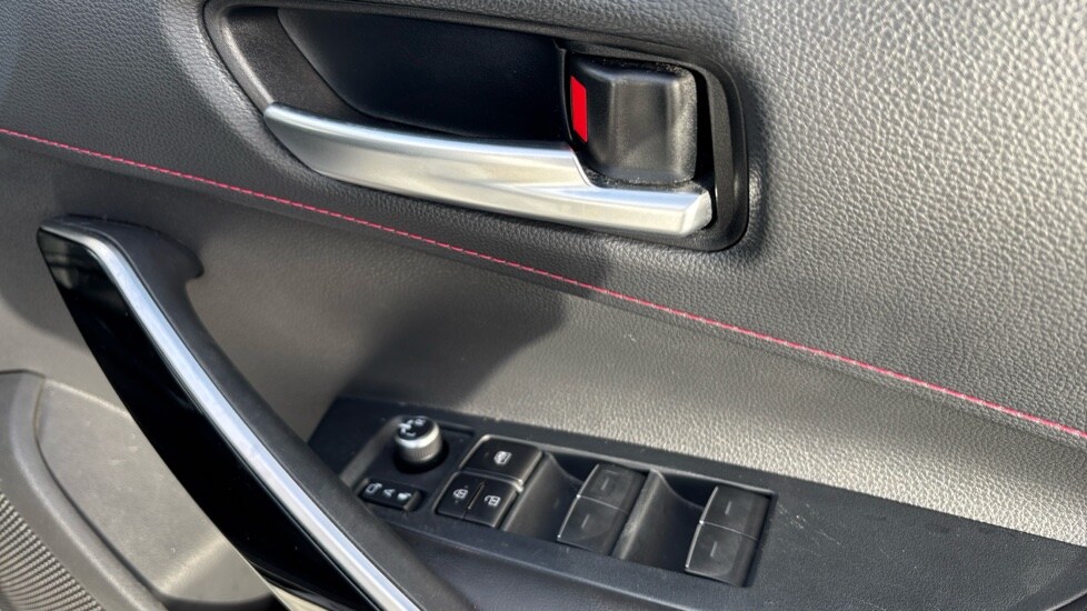 Used Toyota Corolla 2019 for sale - 76881720: Photo 31