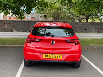 Used Vauxhall Astra 2017 for sale - 75630014: Photo