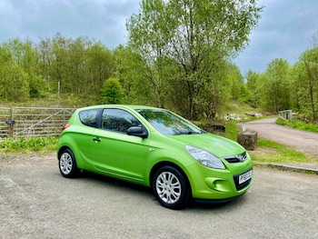 Used Hyundai i20 2011 for sale - 78415456: Photo