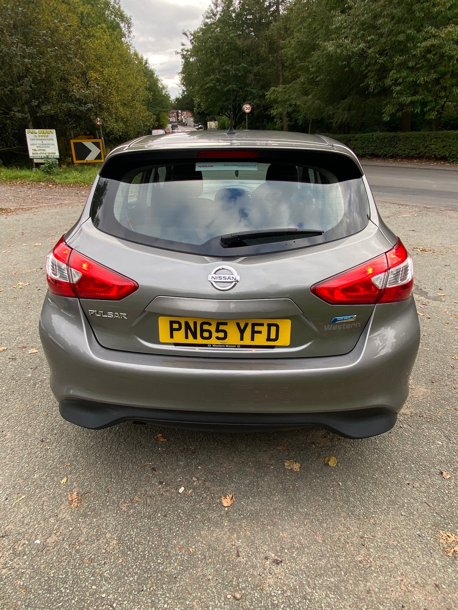Used Nissan Pulsar 2015 for sale - 76135832: Photo 2