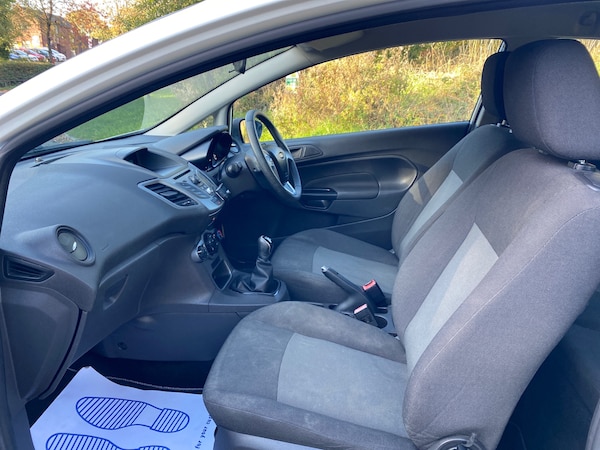 Used Ford Fiesta 2014 for sale - 76187317: Photo 11