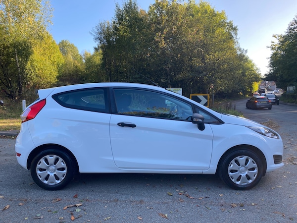 Used Ford Fiesta 2014 for sale - 76187317: Photo 3